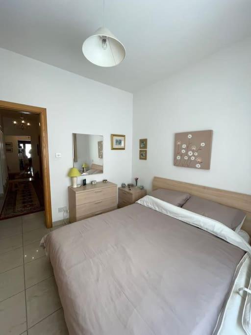 Lovely, Modern, Bright Maisonette. Heart Of Sliema Eksteriør bilde